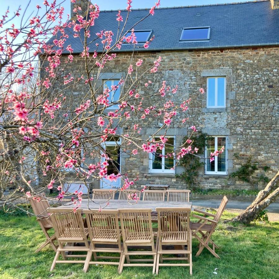 La Breizhidence Bed & Breakfast Combourg Eksteriør bilde
